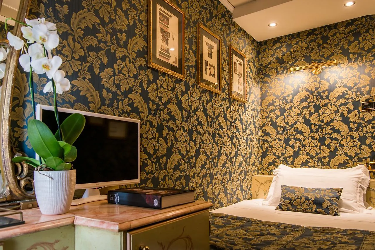 Hotel Santo Stefano Βενετία 3*,